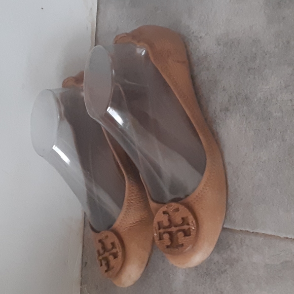Shoes - TORY  BURCH  shoes  size  7 women  poco raspados ver fotos
